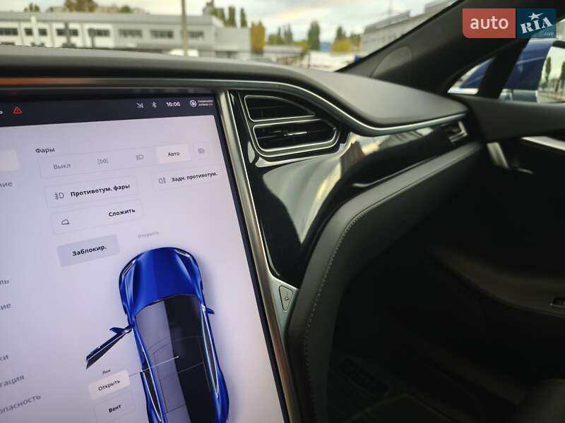 Лифтбек Tesla Model S 2017 в Киеве