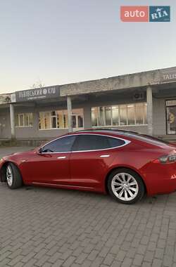 Лифтбек Tesla Model S 2016 в 