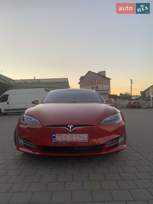 Лифтбек Tesla Model S 2016 в Львове фото 26 Лифтбек Tesla Model S 2016 в Львове