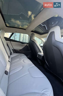 Лифтбек Tesla Model S 2016 в 
