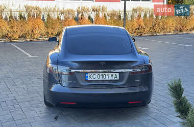 Лифтбек Tesla Model S 2017 в 