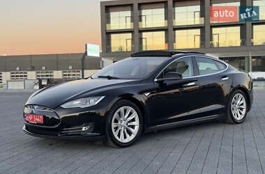 Лифтбек Tesla Model S 2014 в 