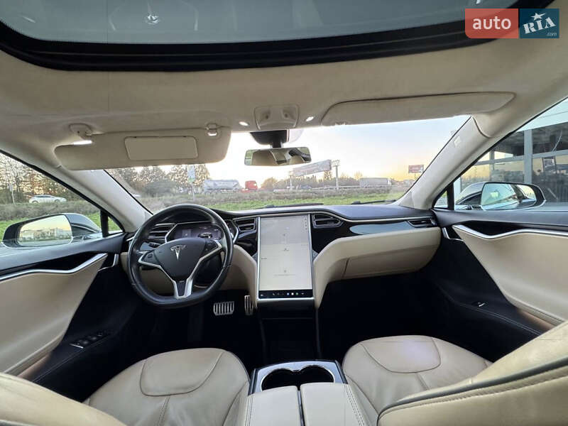 Ліфтбек Tesla Model S 2014 в Львові фото 53 Ліфтбек Tesla Model S 2014 в Львові