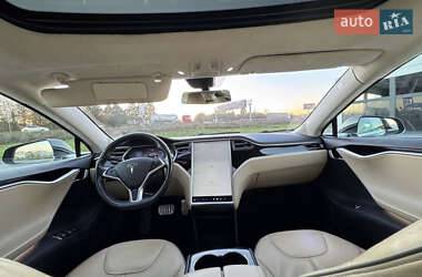 Лифтбек Tesla Model S 2014 в 