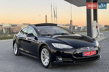 Лифтбек Tesla Model S 2014 в 