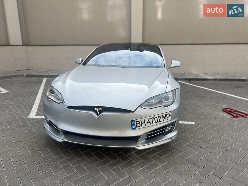 Ліфтбек Tesla Model S 2013 в Одесі