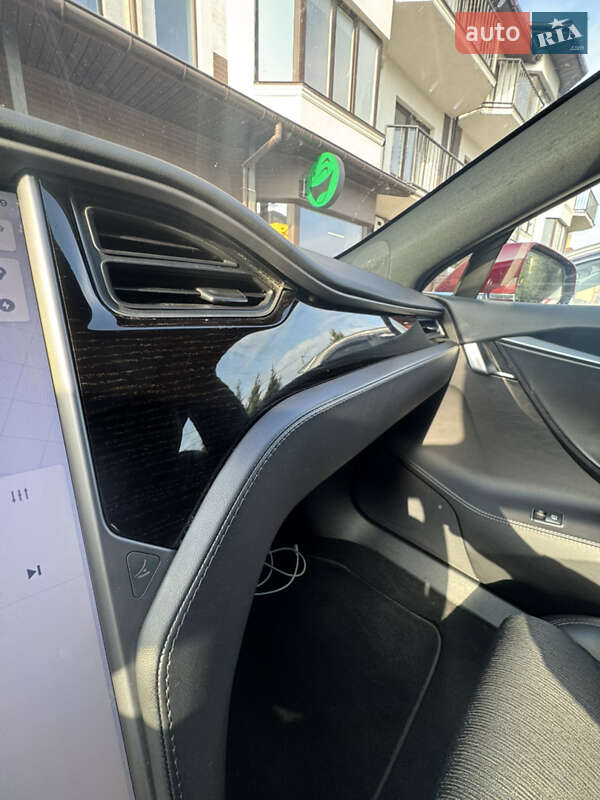 Ліфтбек Tesla Model S 2018 в Києві фото 15 Ліфтбек Tesla Model S 2018 в Києві