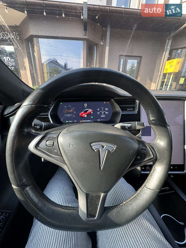 Ліфтбек Tesla Model S 2018 в Києві фото 18 Ліфтбек Tesla Model S 2018 в Києві