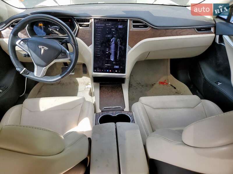 Ліфтбек Tesla Model S 2017 в Києві