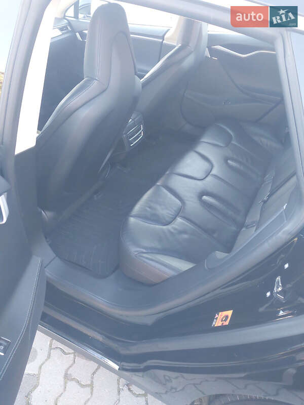 Лифтбек Tesla Model S 2014 в Львове фото 9 Лифтбек Tesla Model S 2014 в Львове