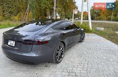 Лифтбек Tesla Model S 2018 в Виннице