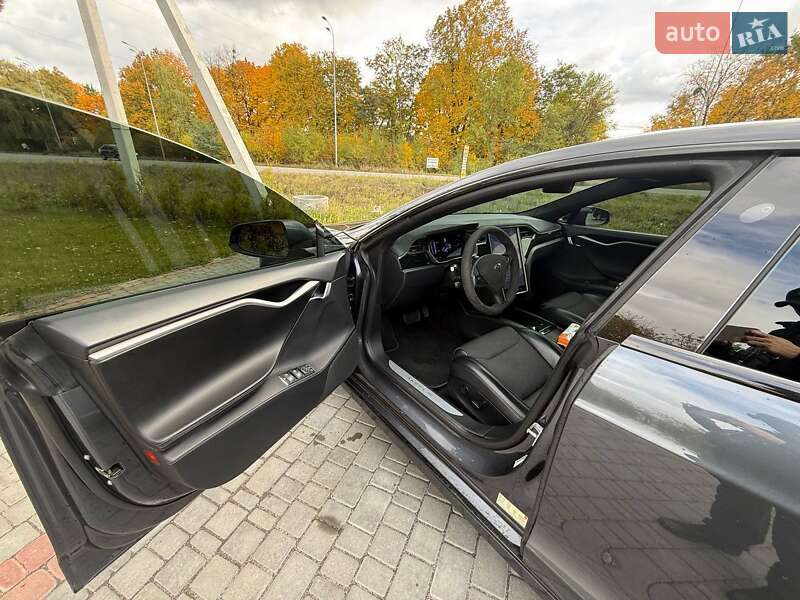 Ліфтбек Tesla Model S 2018 в Вінниці фото 18 Ліфтбек Tesla Model S 2018 в Вінниці