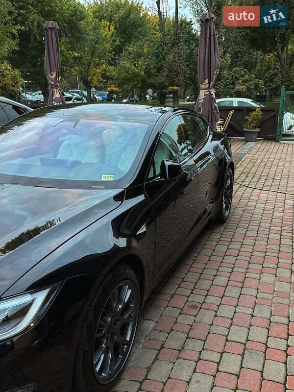 Лифтбек Tesla Model S 2022 в Ужгороде фото 5 Лифтбек Tesla Model S 2022 в Ужгороде