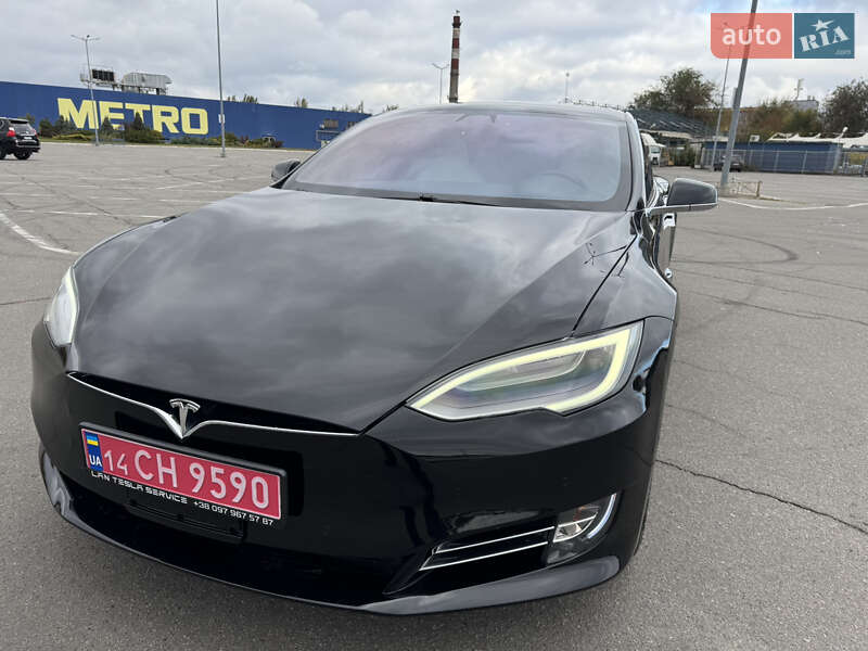 Ліфтбек Tesla Model S 2019 в Дніпрі фото 5 Ліфтбек Tesla Model S 2019 в Дніпрі