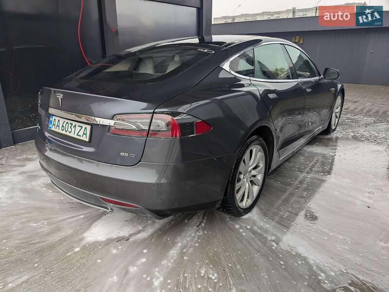 Ліфтбек Tesla Model S 2015 в Житомирі фото 2 Ліфтбек Tesla Model S 2015 в Житомирі