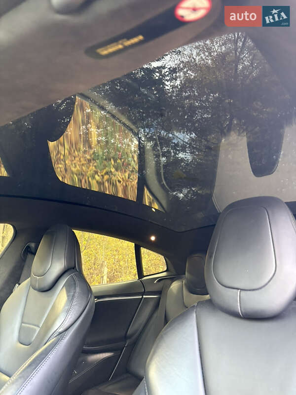 Лифтбек Tesla Model S 2017 в Ирпене фото 11 Лифтбек Tesla Model S 2017 в Ирпене