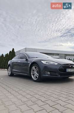 Лифтбек Tesla Model S 2014 в Николаеве