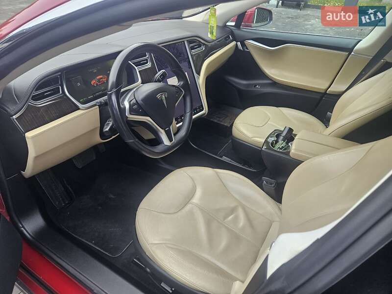 Ліфтбек Tesla Model S 2013 в Рівному фото 14 Ліфтбек Tesla Model S 2013 в Рівному
