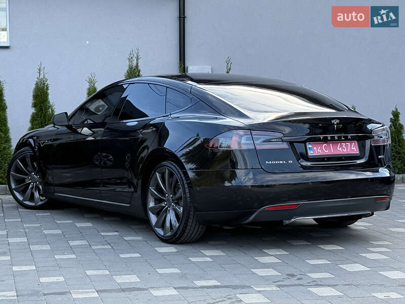 Лифтбек Tesla Model S 2015 в Дрогобыче фото 17 Лифтбек Tesla Model S 2015 в Дрогобыче