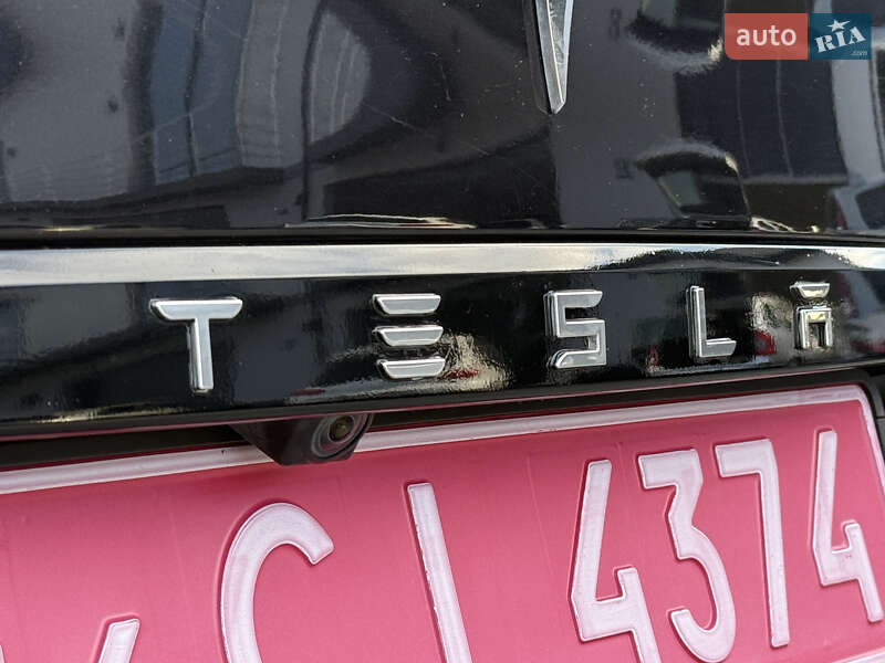 Лифтбек Tesla Model S 2015 в Дрогобыче фото 22 Лифтбек Tesla Model S 2015 в Дрогобыче