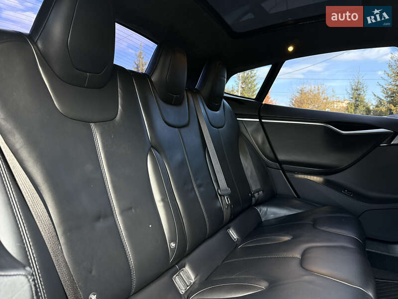 Лифтбек Tesla Model S 2015 в Дрогобыче фото 42 Лифтбек Tesla Model S 2015 в Дрогобыче