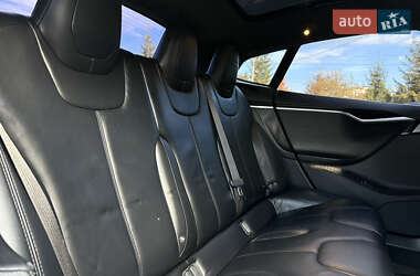 Ліфтбек Tesla Model S 2015 в  фото 42 Ліфтбек Tesla Model S 2015 в