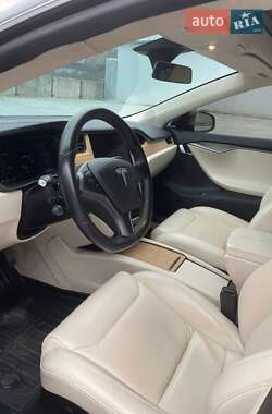 Ліфтбек Tesla Model S 2019 в Тернополі