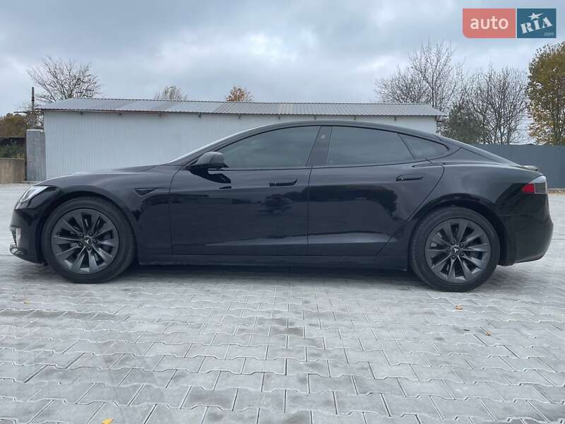 Ліфтбек Tesla Model S 2019 в Тернополі