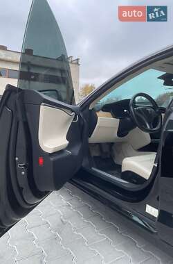 Лифтбек Tesla Model S 2019 в Тернополе