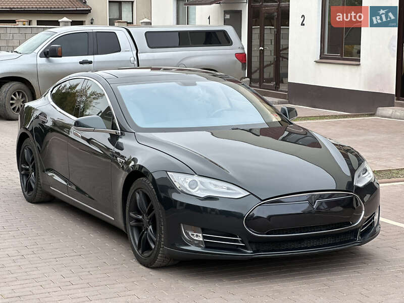 Лифтбек Tesla Model S 2013 в Одессе