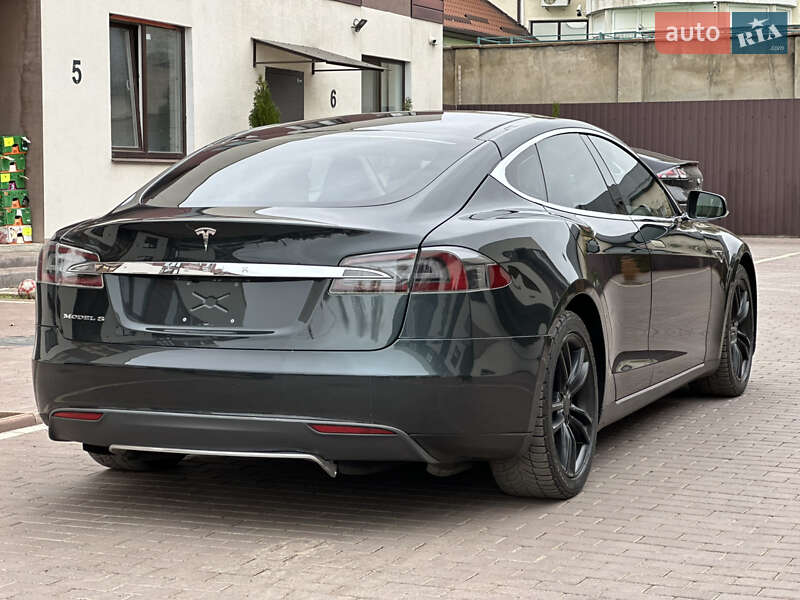 Лифтбек Tesla Model S 2013 в Одессе