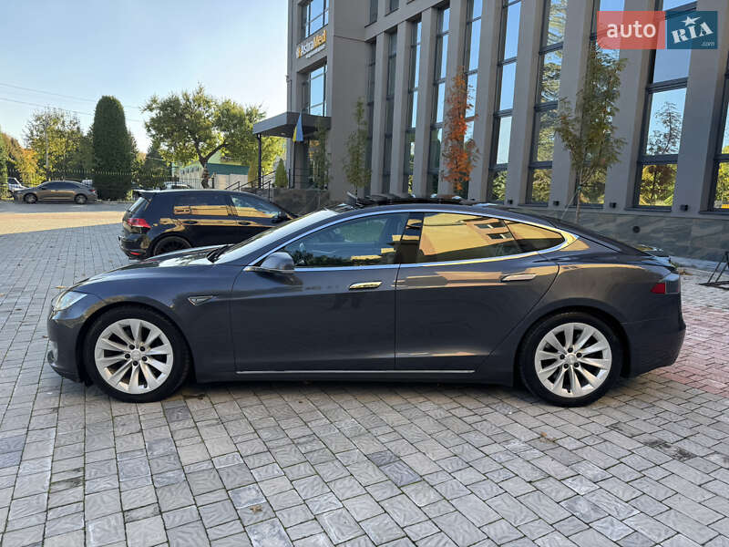 Ліфтбек Tesla Model S 2015 в Рівному фото 7 Ліфтбек Tesla Model S 2015 в Рівному