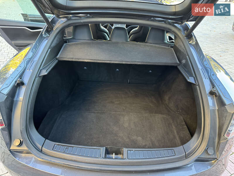 Ліфтбек Tesla Model S 2015 в Рівному фото 19 Ліфтбек Tesla Model S 2015 в Рівному