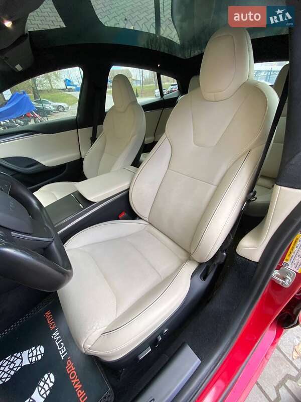 Лифтбек Tesla Model S 2021 в Хмельницком