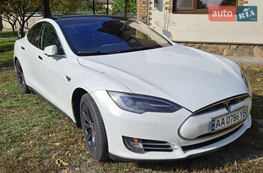 Лифтбек Tesla Model S 2014 в Кривом Роге