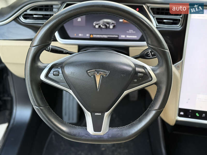 Ліфтбек Tesla Model S 2013 в Луцьку фото 33 Ліфтбек Tesla Model S 2013 в Луцьку