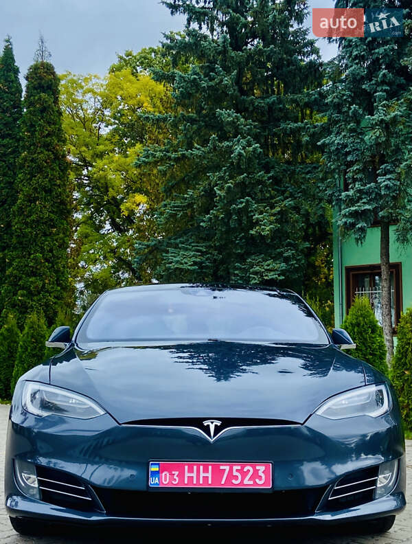 Лифтбек Tesla Model S 2016 в Луцке фото 10 Лифтбек Tesla Model S 2016 в Луцке