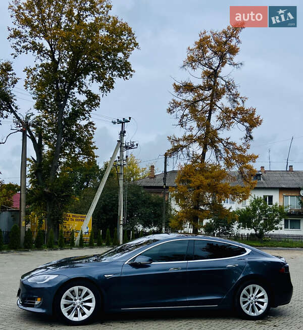 Лифтбек Tesla Model S 2016 в Луцке фото 12 Лифтбек Tesla Model S 2016 в Луцке