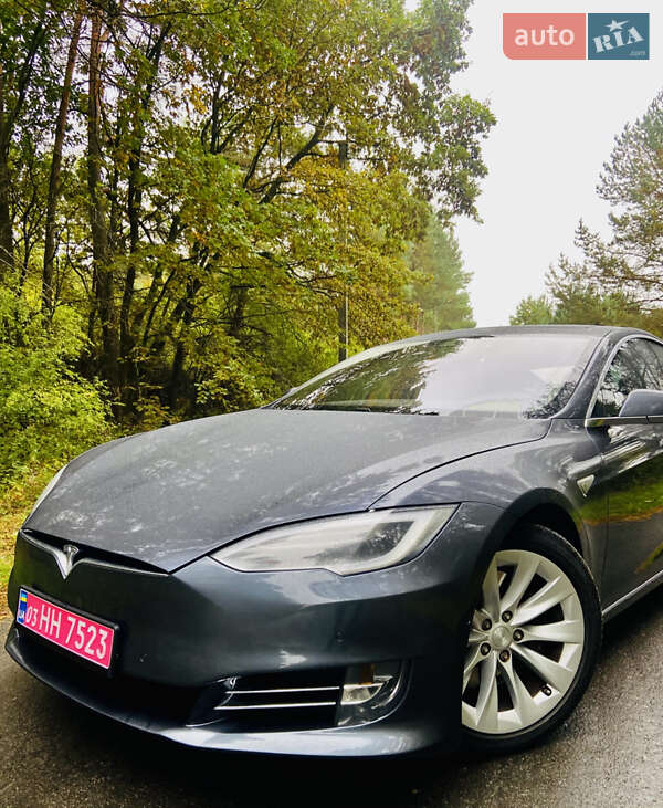 Лифтбек Tesla Model S 2016 в Луцке фото 23 Лифтбек Tesla Model S 2016 в Луцке