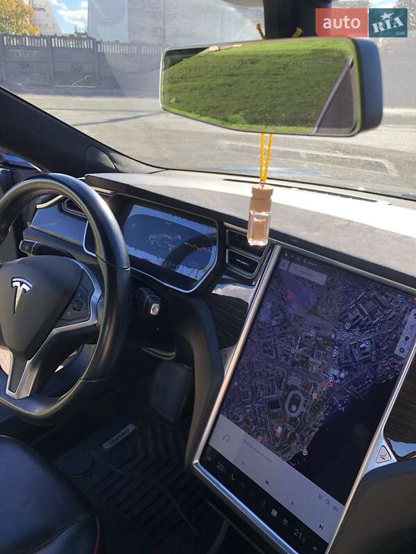 Лифтбек Tesla Model S 2014 в Николаеве