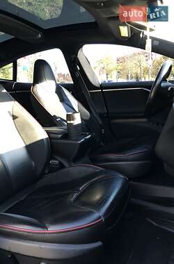 Лифтбек Tesla Model S 2014 в Николаеве