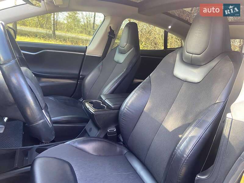 Ліфтбек Tesla Model S 2014 в Хмельницькому