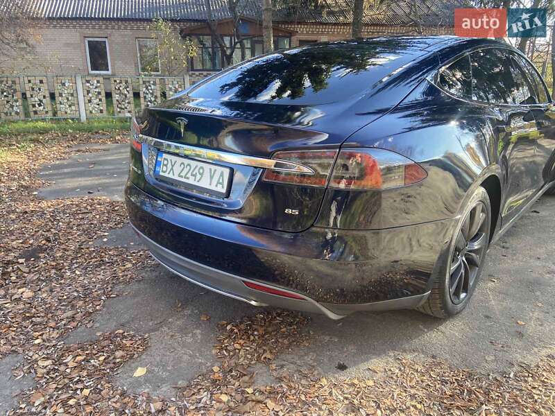 Ліфтбек Tesla Model S 2014 в Хмельницькому