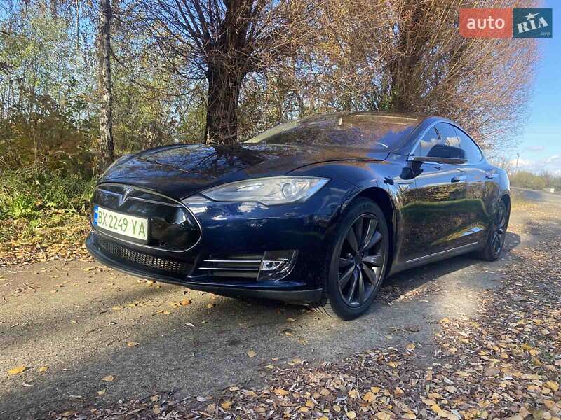 Ліфтбек Tesla Model S 2014 в Хмельницькому