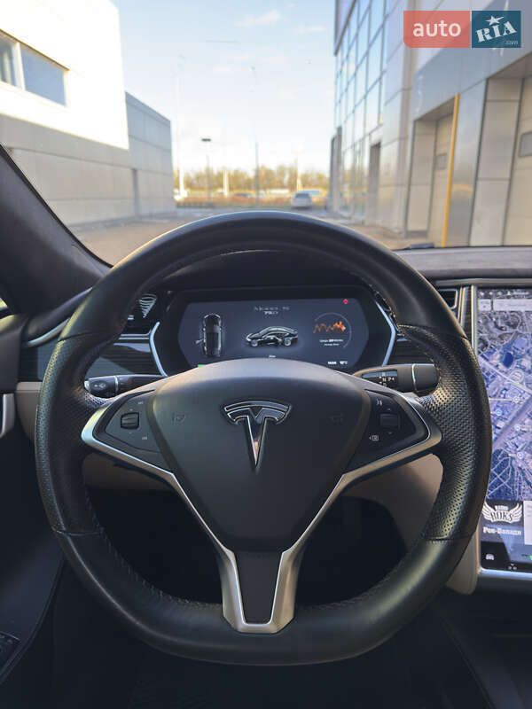 Ліфтбек Tesla Model S 2016 в Києві фото 14 Ліфтбек Tesla Model S 2016 в Києві