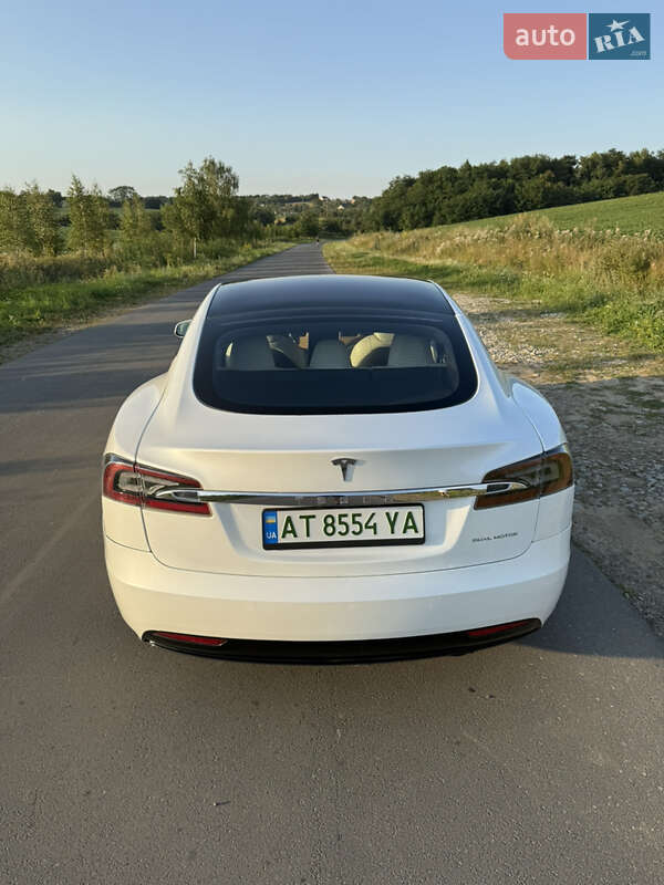 Лифтбек Tesla Model S 2020 в Ивано-Франковске фото 2 Лифтбек Tesla Model S 2020 в Ивано-Франковске