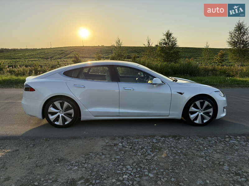 Лифтбек Tesla Model S 2020 в Ивано-Франковске фото 10 Лифтбек Tesla Model S 2020 в Ивано-Франковске