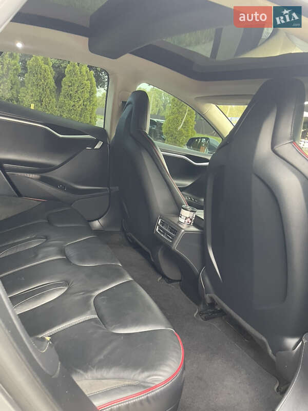 Лифтбек Tesla Model S 2013 в Кременчуге фото 19 Лифтбек Tesla Model S 2013 в Кременчуге