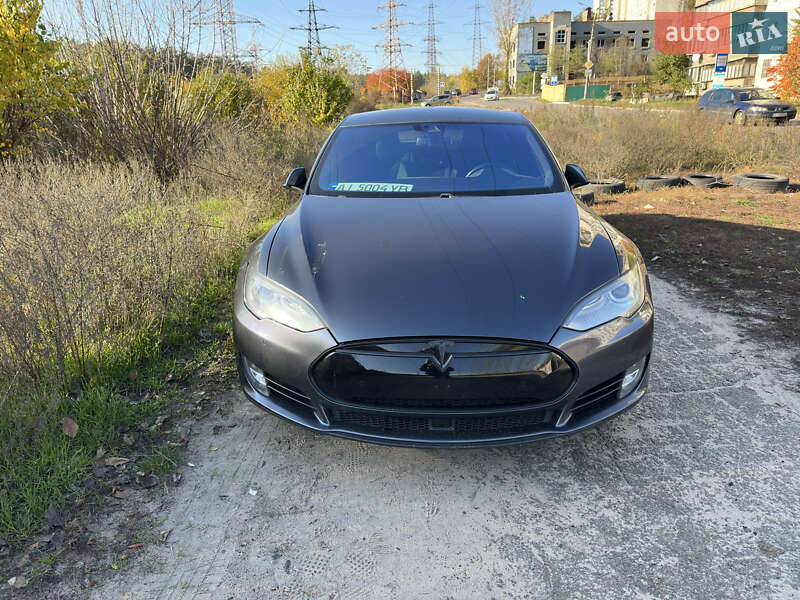 Лифтбек Tesla Model S 2014 в Вышгороде фото 2 Лифтбек Tesla Model S 2014 в Вышгороде