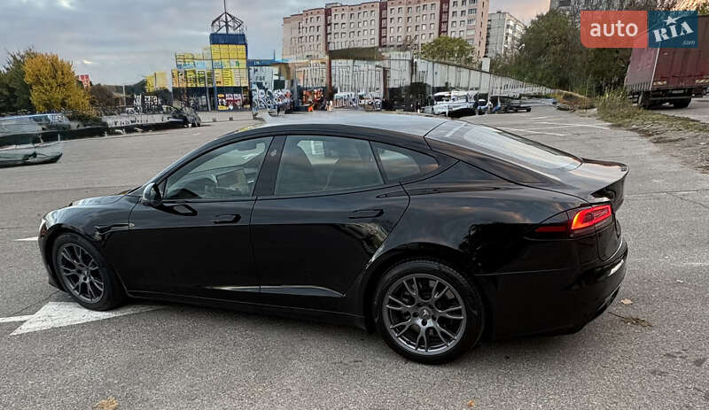 Лифтбек Tesla Model S 2022 в Белой Церкви